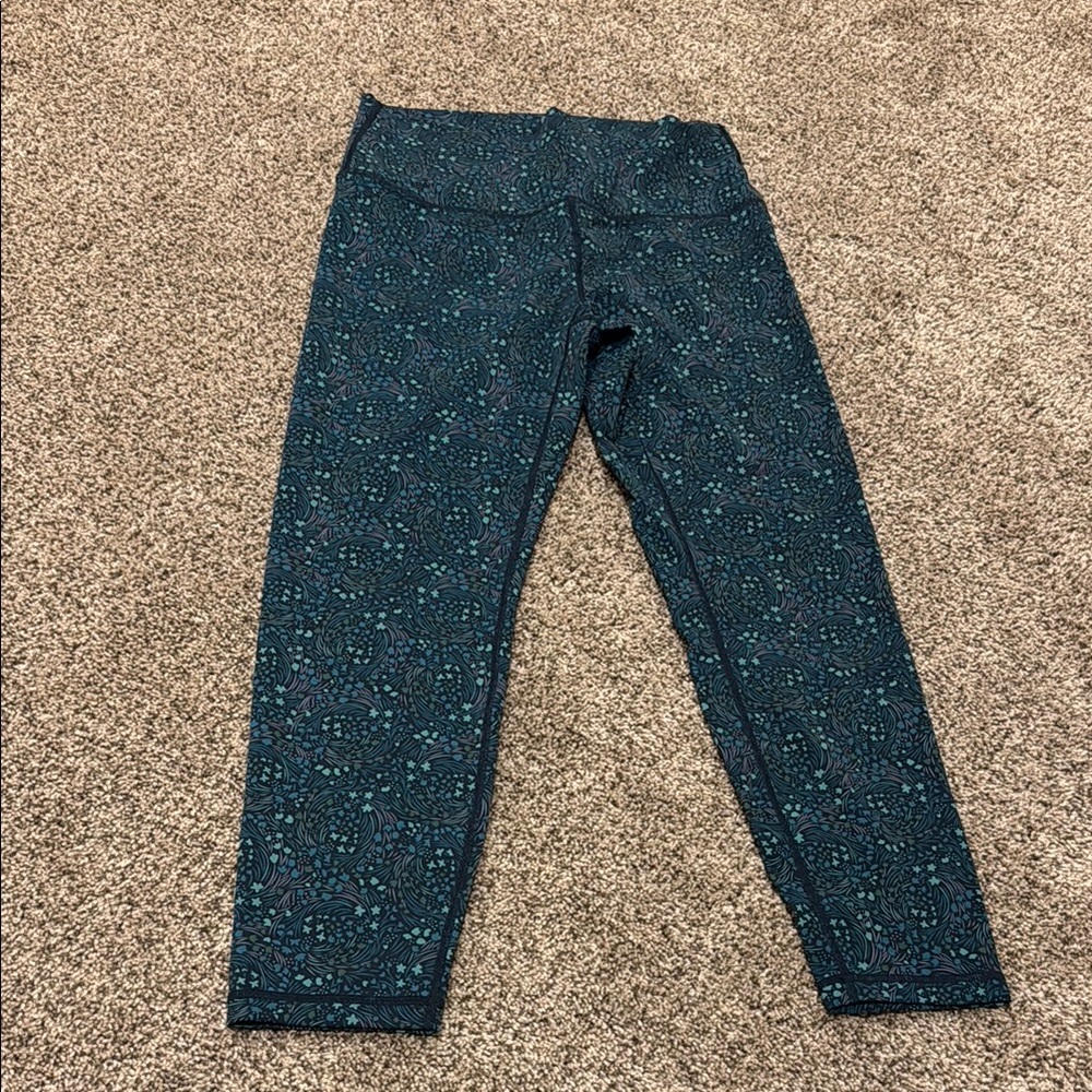 Zyia Luxe Sprig Blossom Leggings Like New!